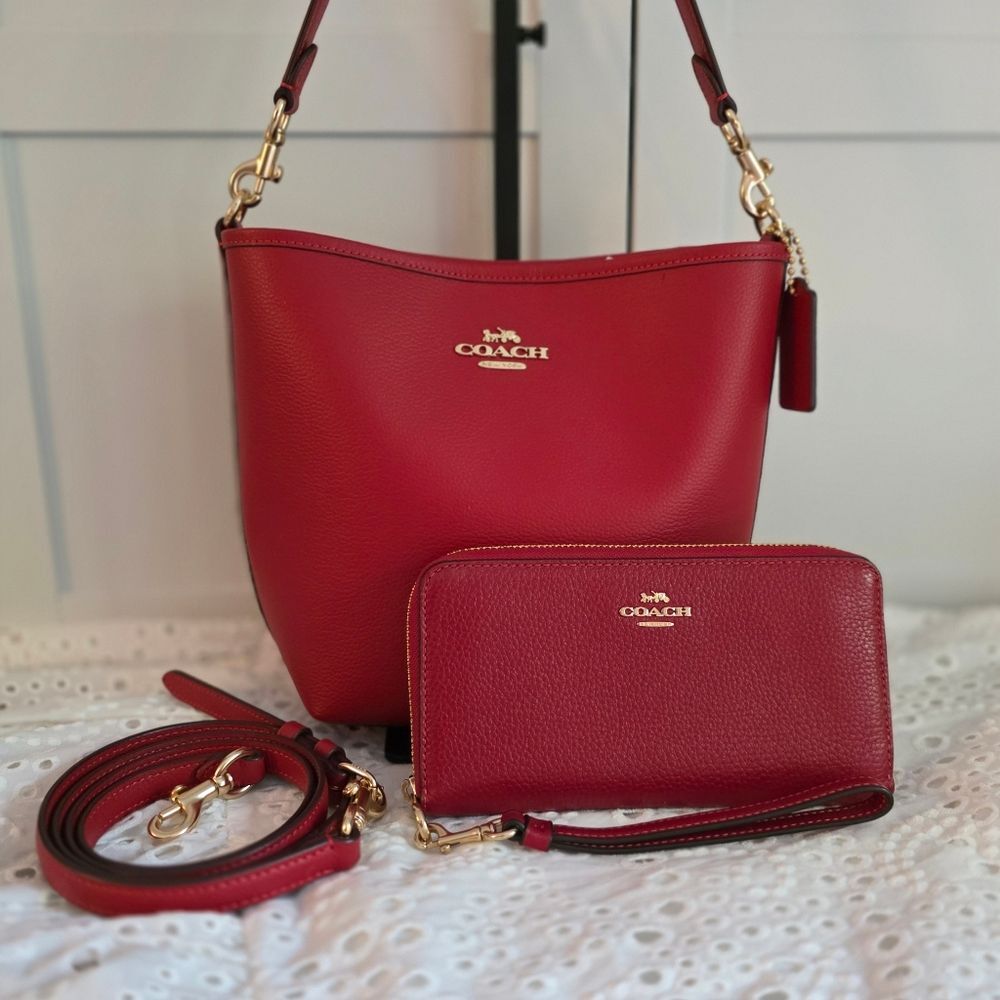 COACH CT801 City Bucket Leather Bag Purse Bold Red/ Gold And Matching Wallet